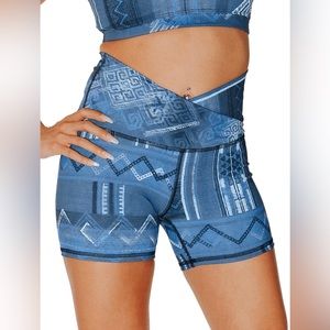 Yoga Democracy Movement‎ Short in Cool Kushutara Size XS Cross Over Biker